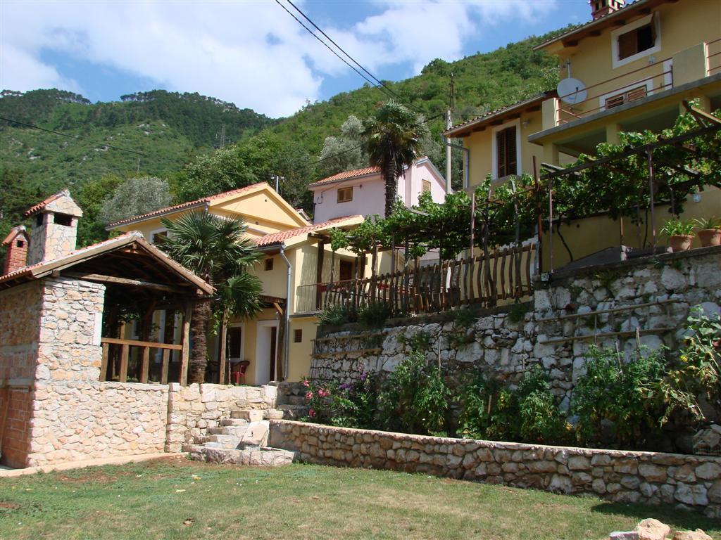 Apartments Vinetilia Mošćenička Draga Eksteriør billede