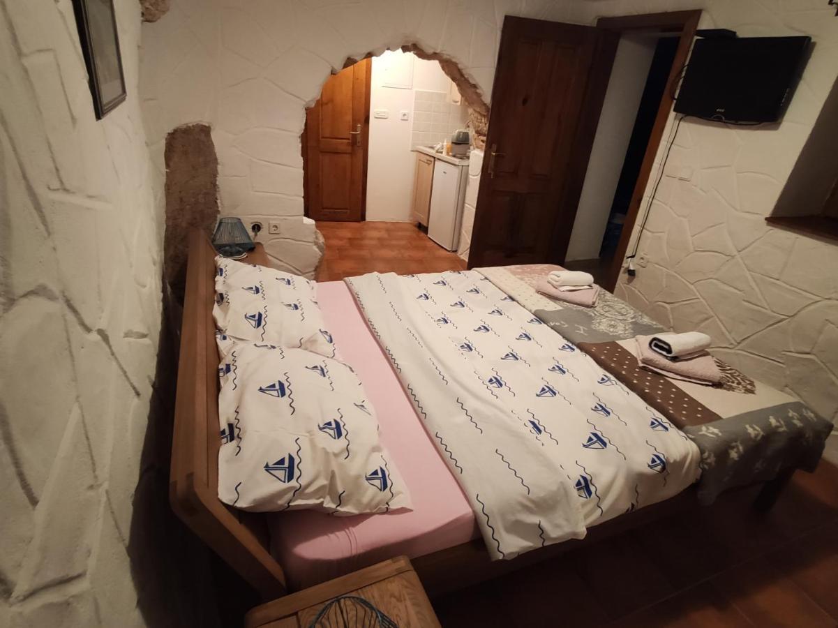 Apartments Vinetilia Mošćenička Draga Eksteriør billede