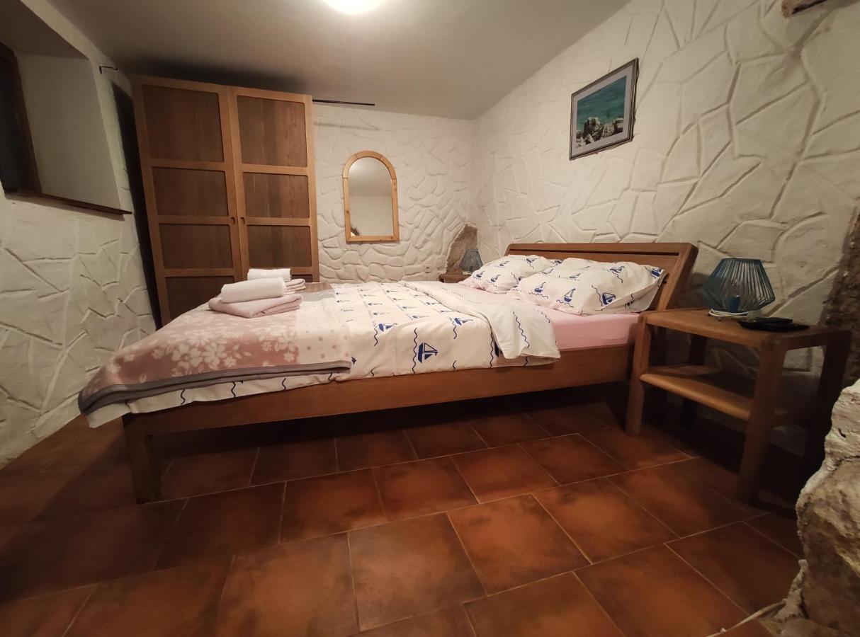 Apartments Vinetilia Mošćenička Draga Eksteriør billede