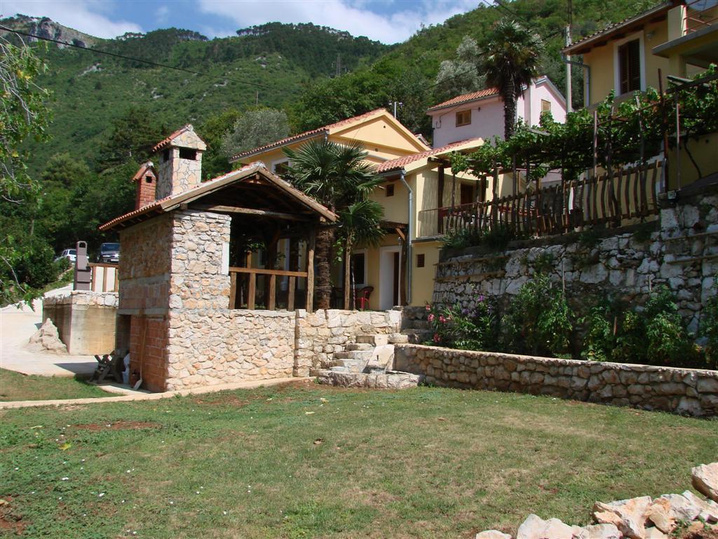 Apartments Vinetilia Mošćenička Draga Eksteriør billede